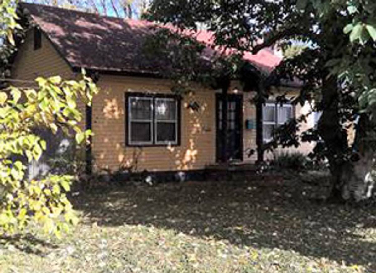 House for rent at 901 N Limestone St, Lexington, KY 40505