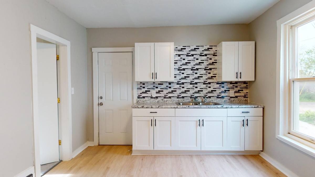 Apartment for rent at 12000 Bennington Ave, Cleveland, OH 44135
