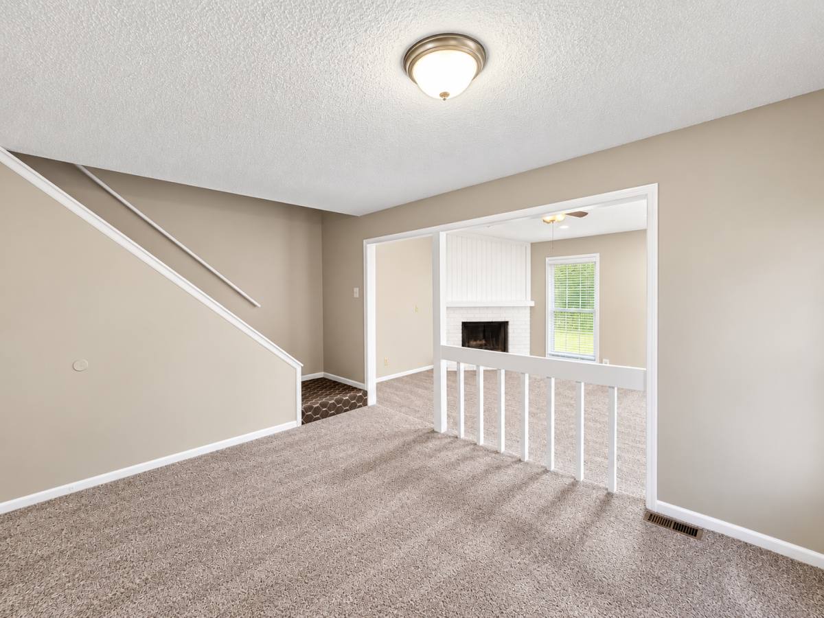 House for rent at 316 NE Cedar Court, Blue Springs, MO 64014