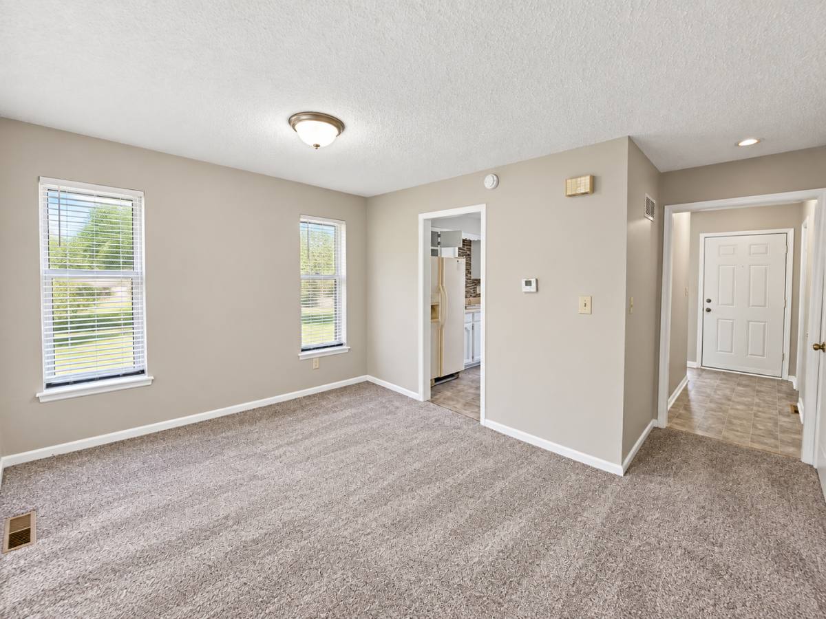 House for rent at 316 NE Cedar Court, Blue Springs, MO 64014