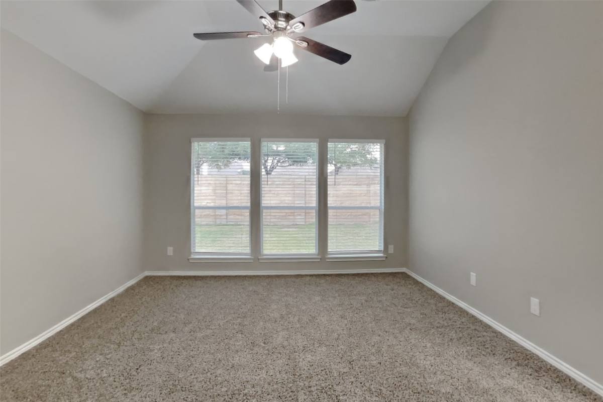 Apartment for rent at 25810 Palmdale Estate Dr, Richmond, TX 77406
