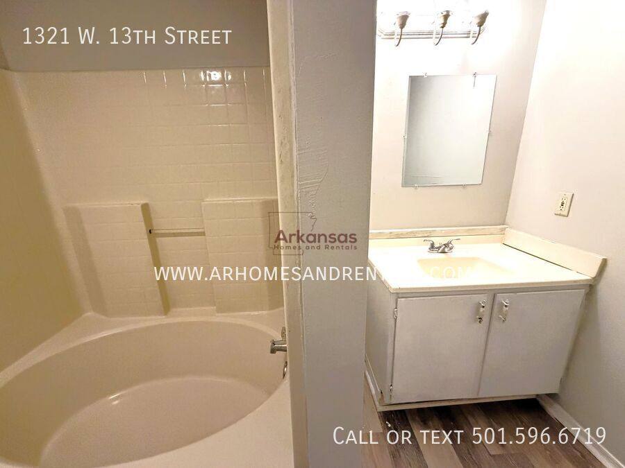 Apartment for rent at 1321 W 13th St, North Little Rock, AR 72114