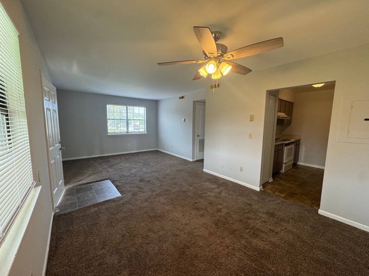 Apartment for rent at Hillside, 501 Eric Ave, Bowling Green, KY 42101