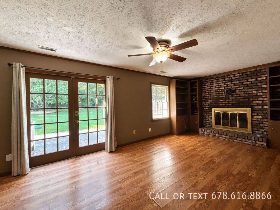 House for rent at 2666 S Lakeview Dr SW, Conyers, GA 30094