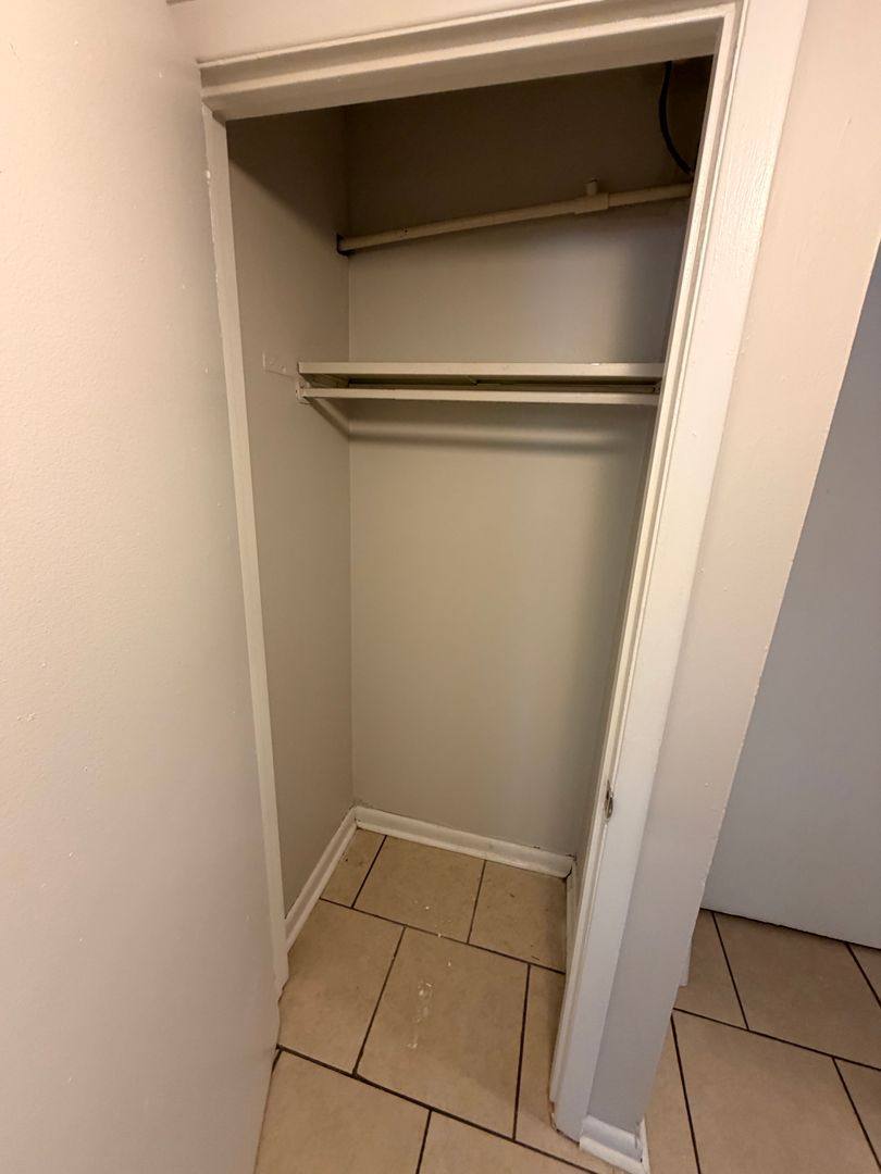 Apartment for rent at 810-811 Howard Ave, Jeffersonville, IN 47130