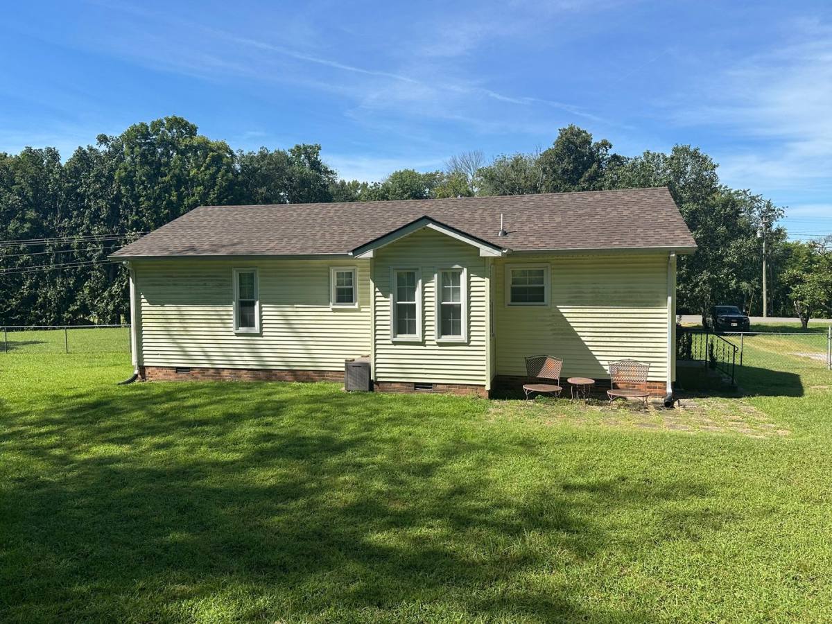 House for rent at 3925 Beasleys Bend Rd, Lebanon, TN 37087