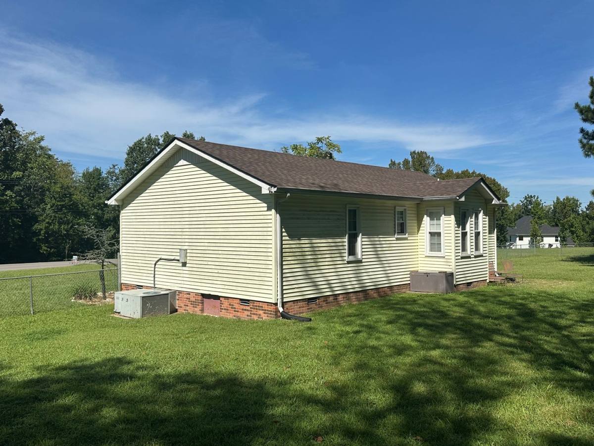 House for rent at 3925 Beasleys Bend Rd, Lebanon, TN 37087