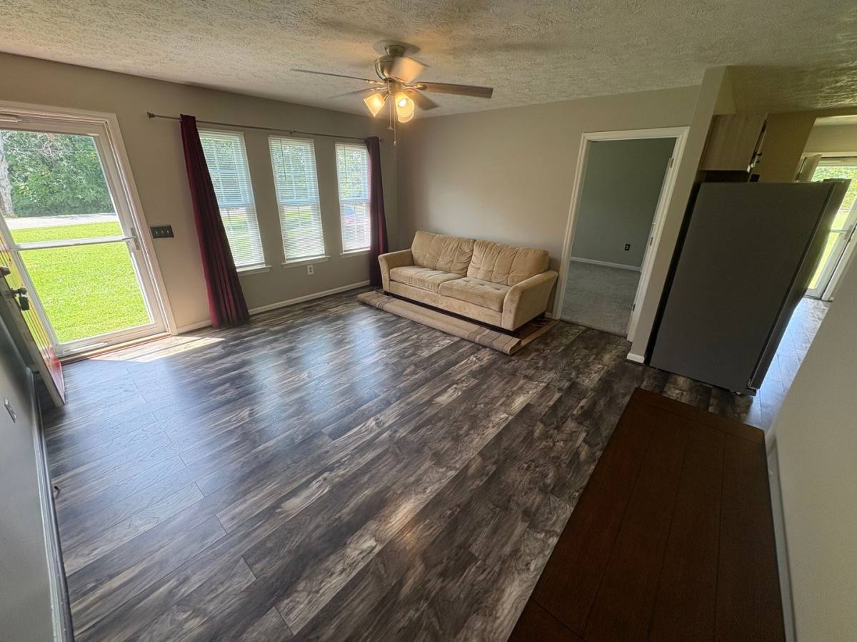 House for rent at 3925 Beasleys Bend Rd, Lebanon, TN 37087