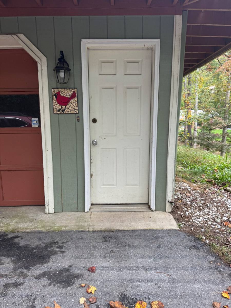 Apartment for rent at 23 Surrey Run Dr, Hendersonville, NC 28791