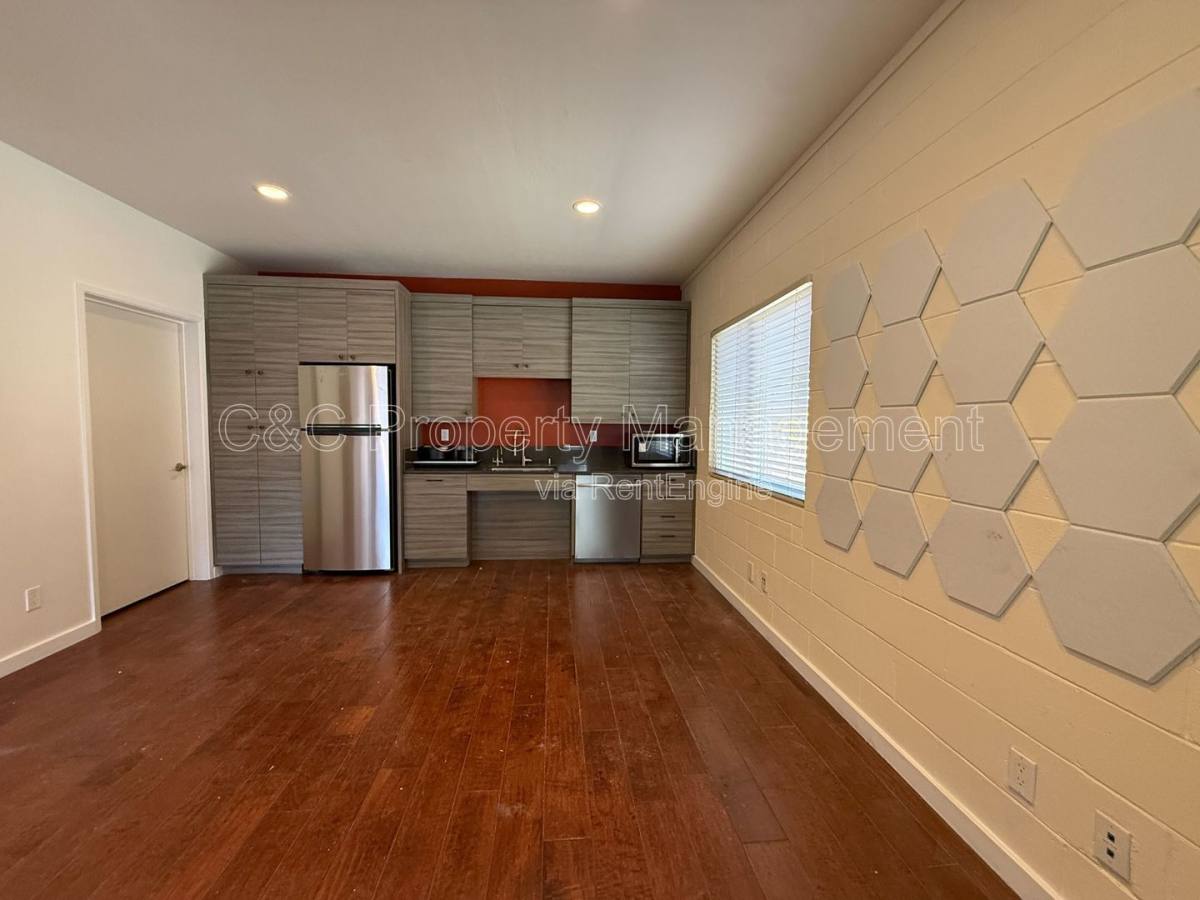 Apartment for rent at 617 Water St #B, Santa Cruz, CA 95060