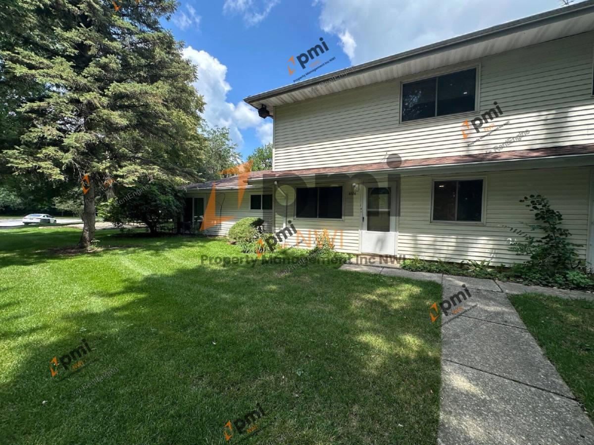 Condo for rent at 6974 Fillmore Dr, Merrillville, IN 46410