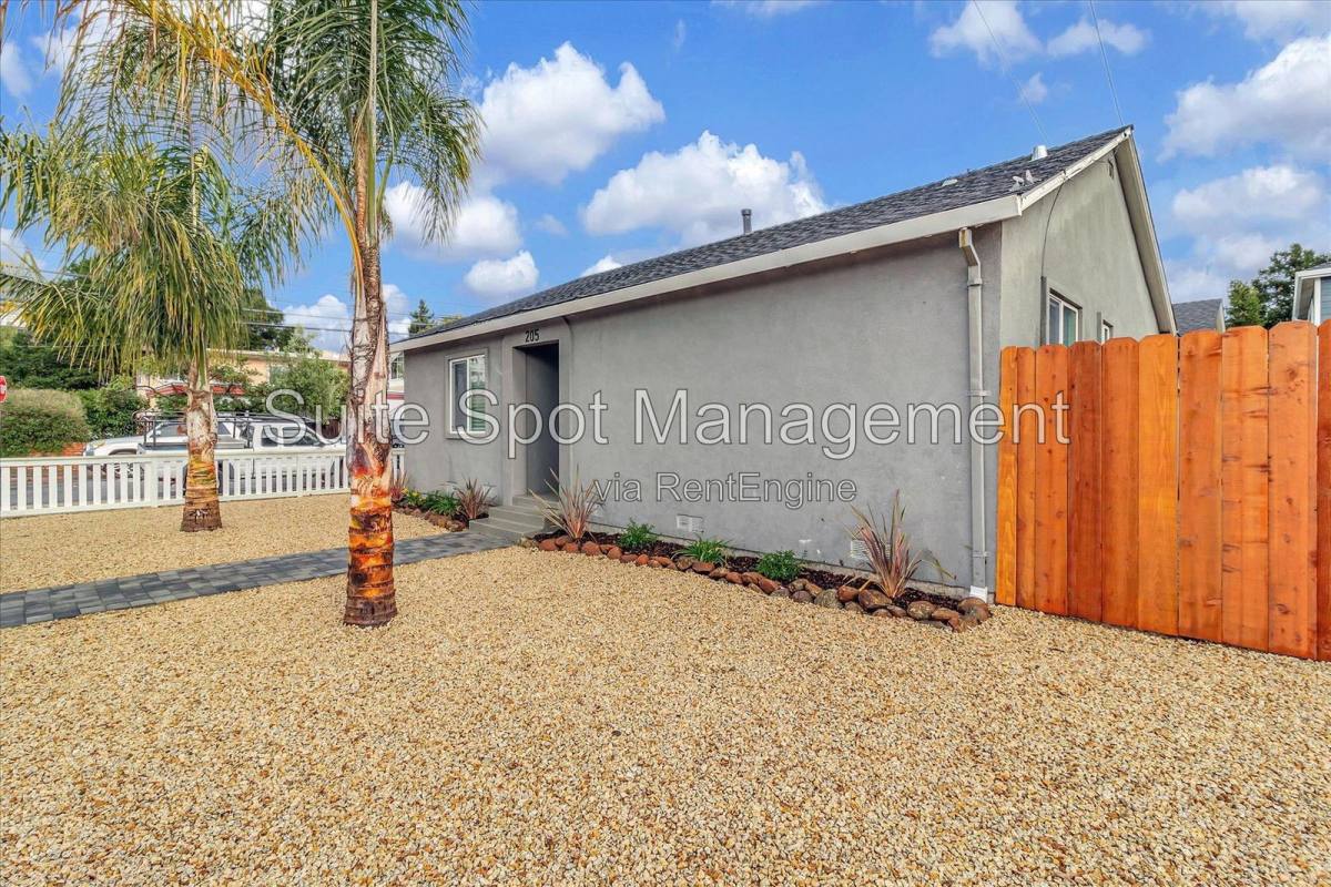 Apartment for rent at 209 Madison Ave #D, Redwood City, CA 94061
