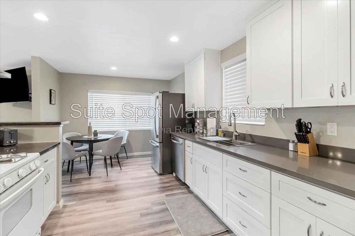 Apartment for rent at 209 Madison Ave #D, Redwood City, CA 94061