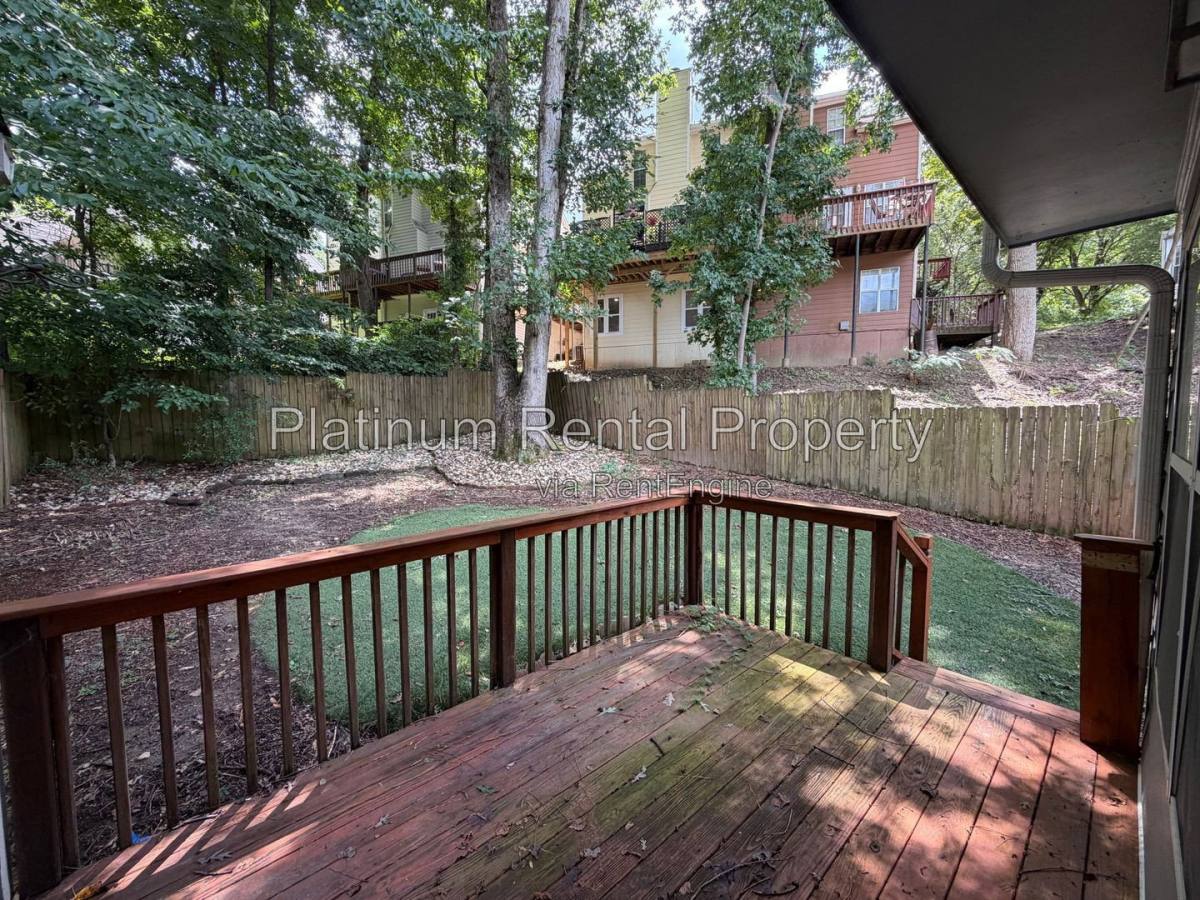 Townhouse for rent at 5116 Laurel Bridge Court SE, Smyrna, GA 30082