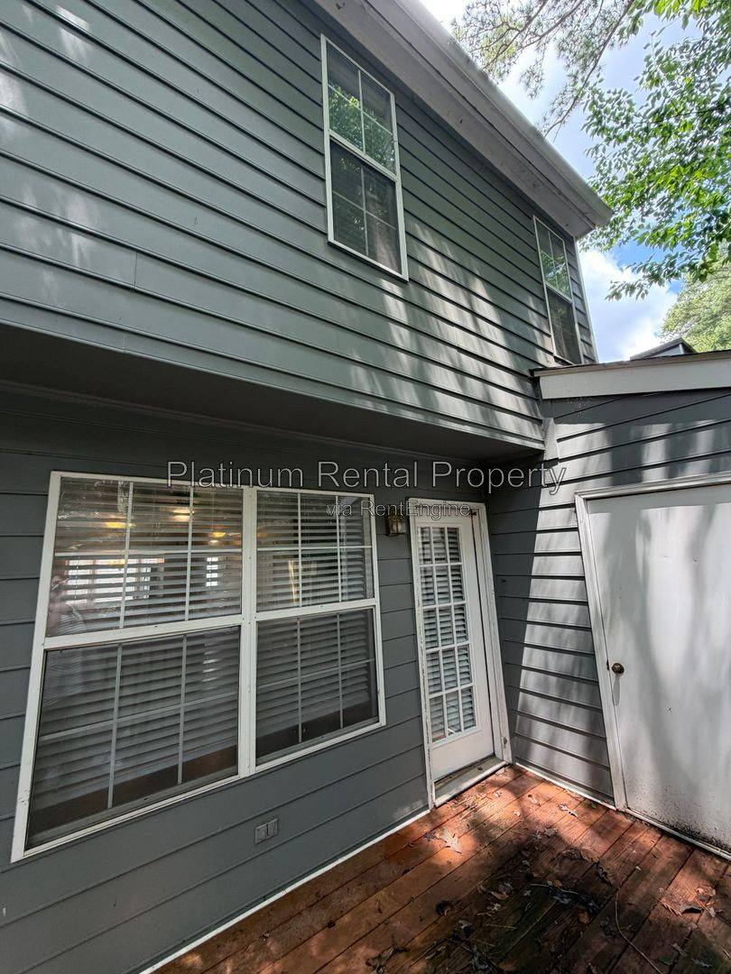 Townhouse for rent at 5116 Laurel Bridge Court SE, Smyrna, GA 30082