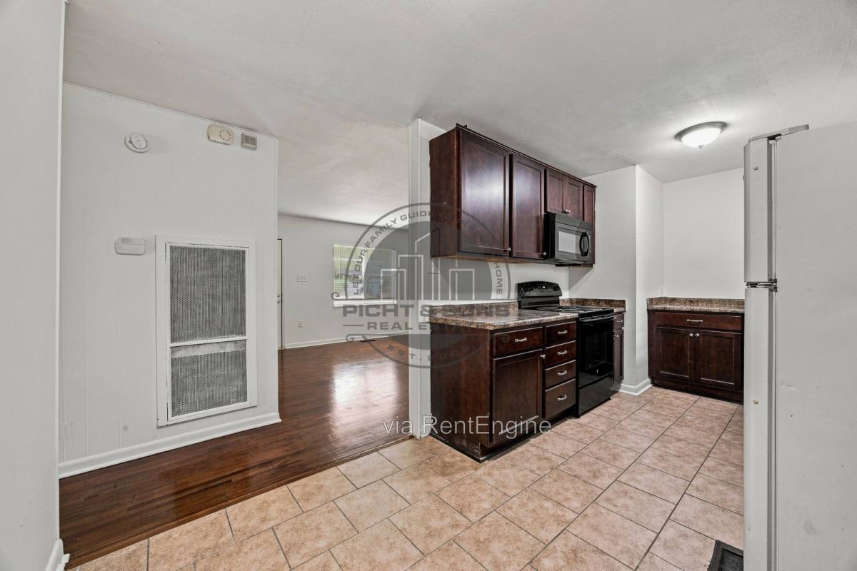 Apartment for rent at 1625 Kelly St, Tallahassee, FL 32310