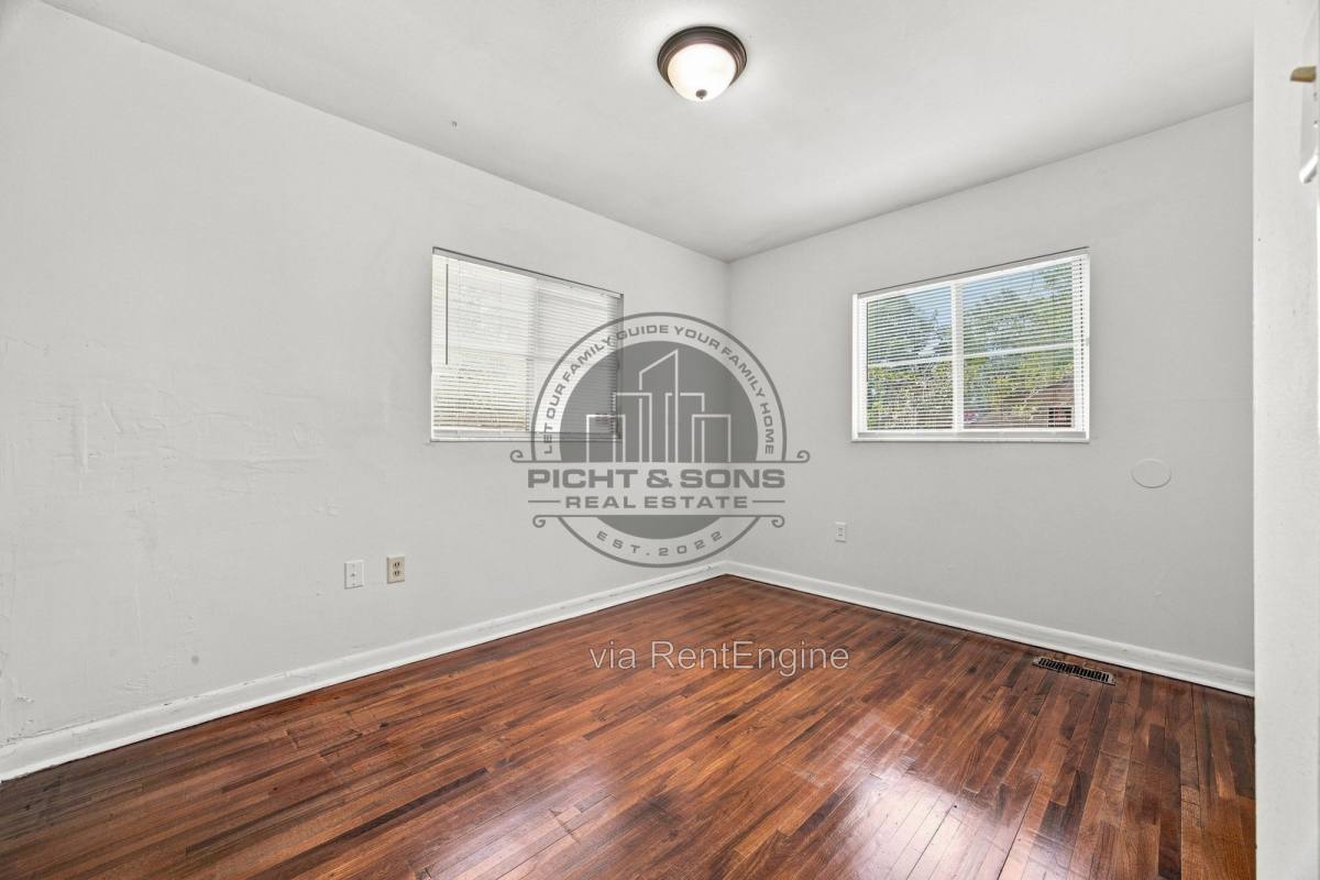 Apartment for rent at 1625 Kelly St, Tallahassee, FL 32310