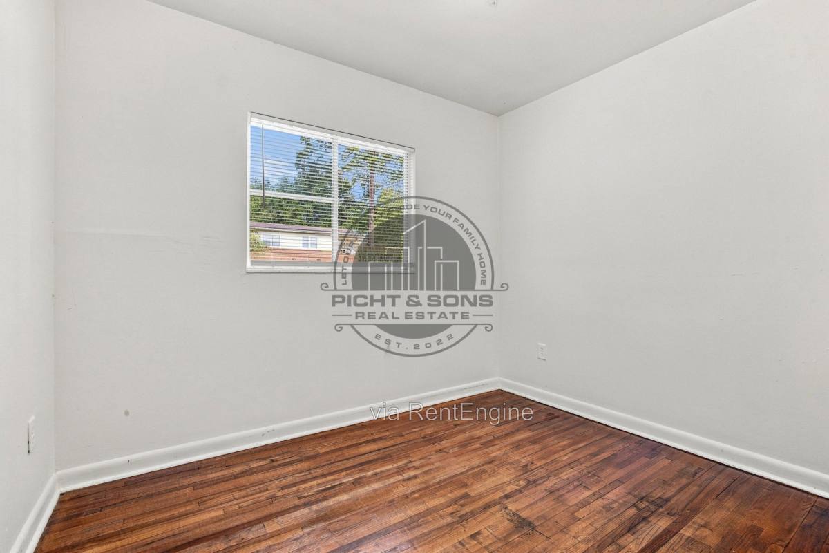 Apartment for rent at 1625 Kelly St, Tallahassee, FL 32310