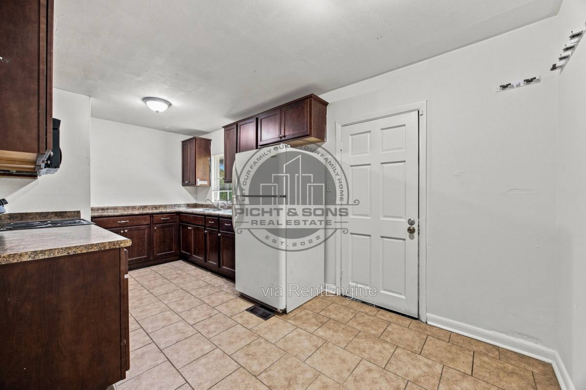 Apartment for rent at 1625 Kelly St, Tallahassee, FL 32310