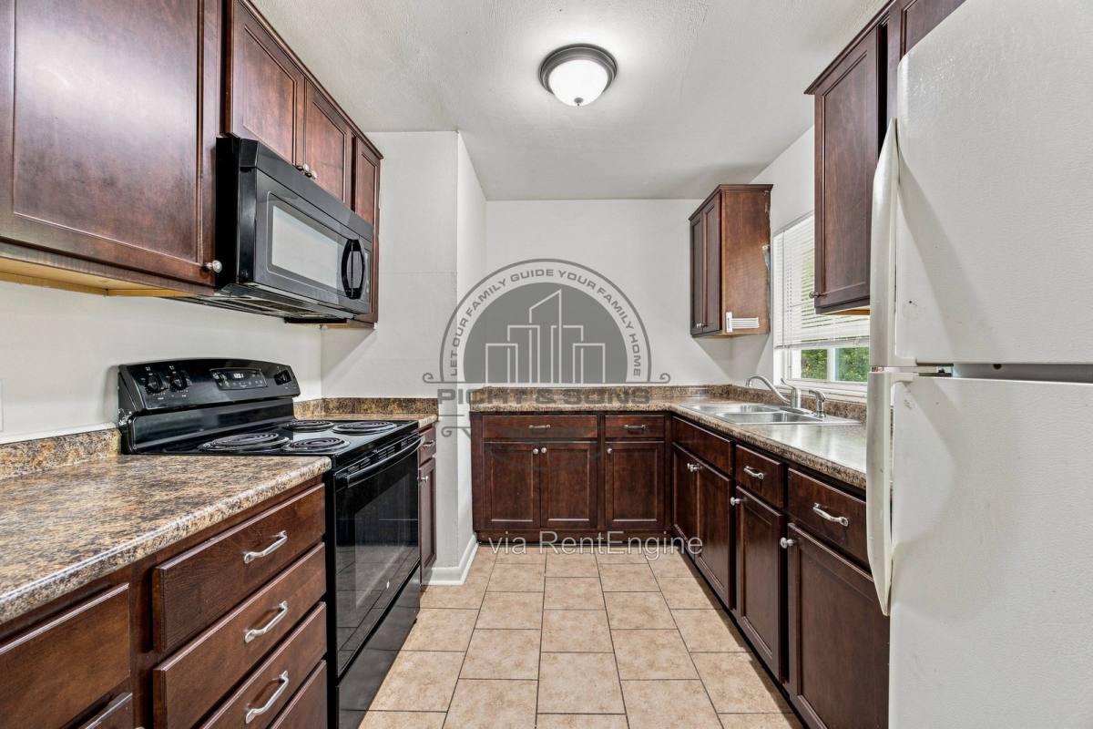 Apartment for rent at 1625 Kelly St, Tallahassee, FL 32310
