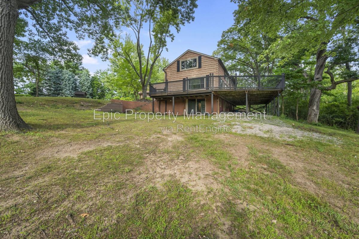 House for rent at 3185 Shimmons Rd, Auburn Hills, MI 48326