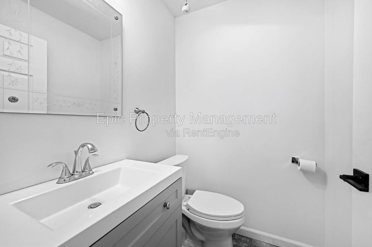 House for rent at 3185 Shimmons Rd, Auburn Hills, MI 48326