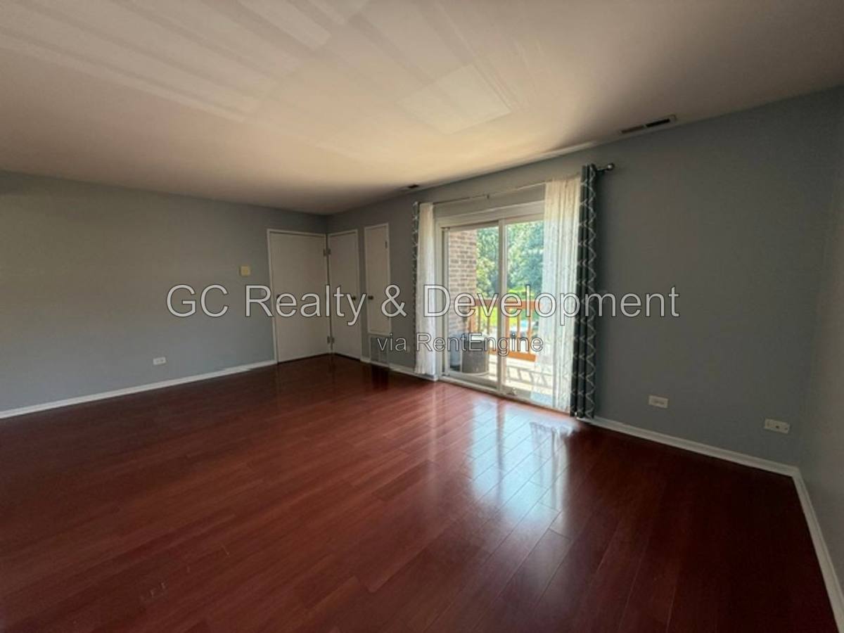 Apartment for rent at 2250 Abbeywood Dr #B, Lisle, IL 60532