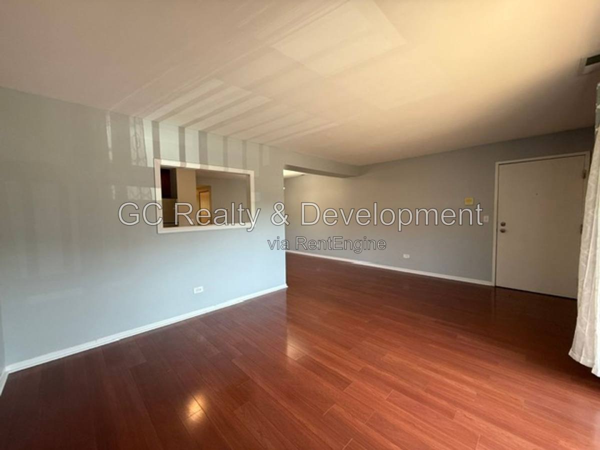 Apartment for rent at 2250 Abbeywood Dr #B, Lisle, IL 60532