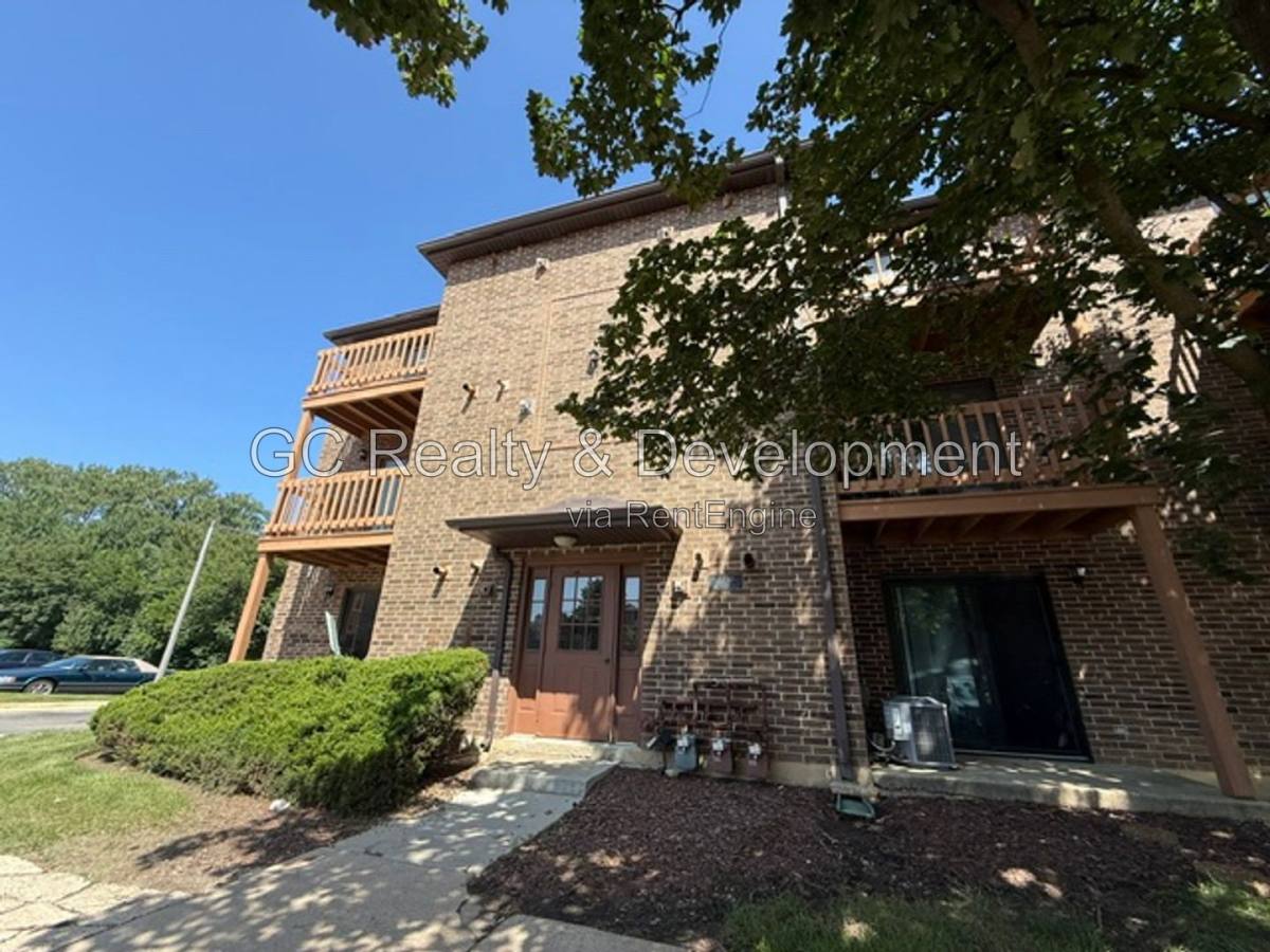 Apartment for rent at 2250 Abbeywood Dr #B, Lisle, IL 60532