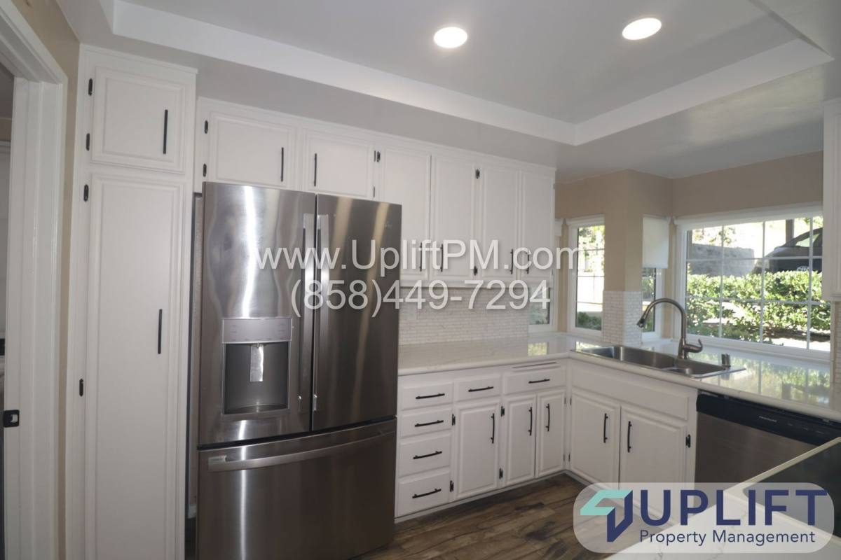 Condo for rent at 5883 Mount Alifan Dr, San Diego, CA 92111