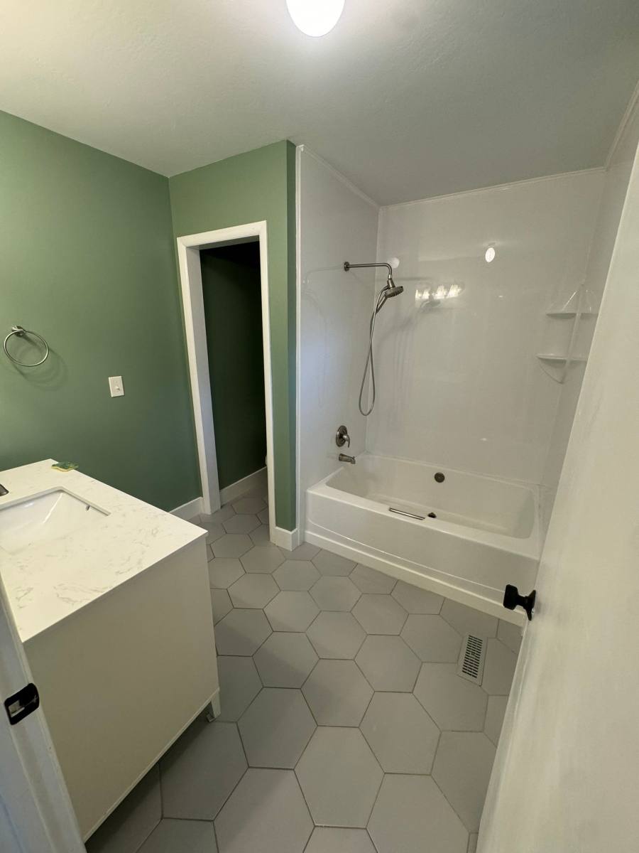 House for rent at 992 W Halcyon Dr, Salt Lake City, UT 84123
