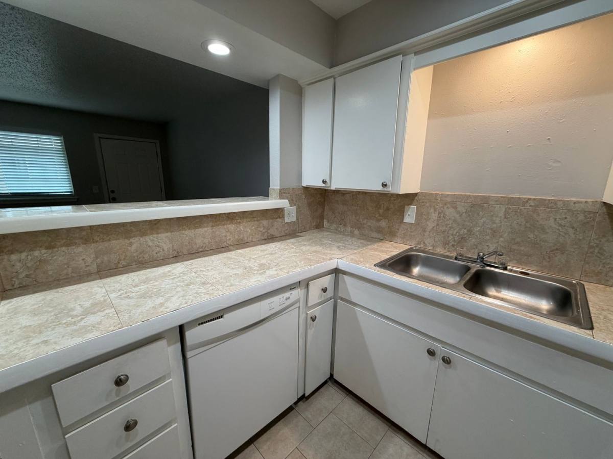 Apartment for rent at 700-710 NW 17th St, Oklahoma City, OK 73103