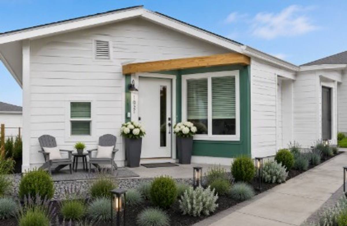Townhouse for rent at 516 D St, Hastings, NE 68901