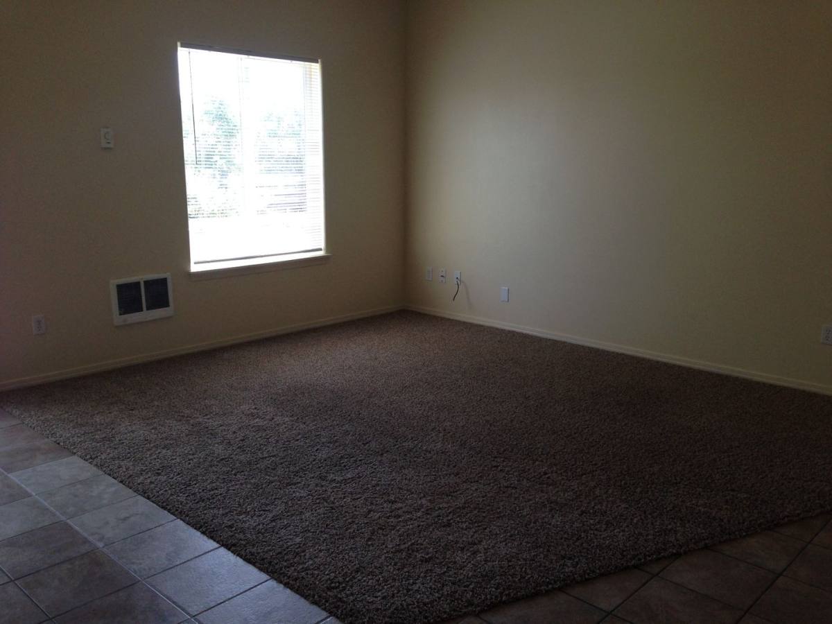 Apartment for rent at 516 518 SE Duke St, Madras, OR 97741