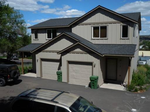 Apartment for rent at 516 518 SE Duke St, Madras, OR 97741