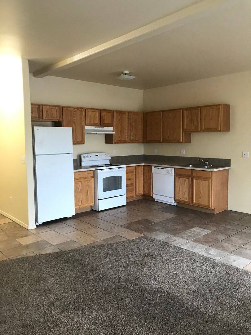 Apartment for rent at 516 518 SE Duke St, Madras, OR 97741
