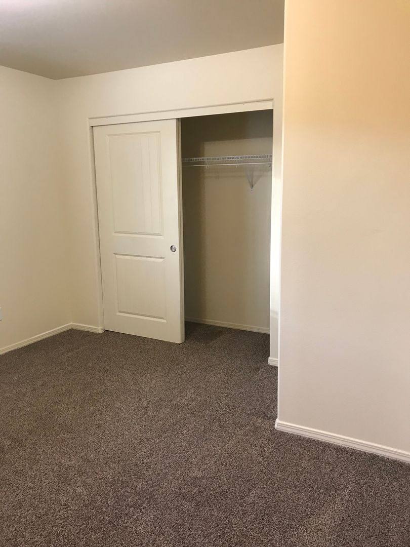 Apartment for rent at 516 518 SE Duke St, Madras, OR 97741