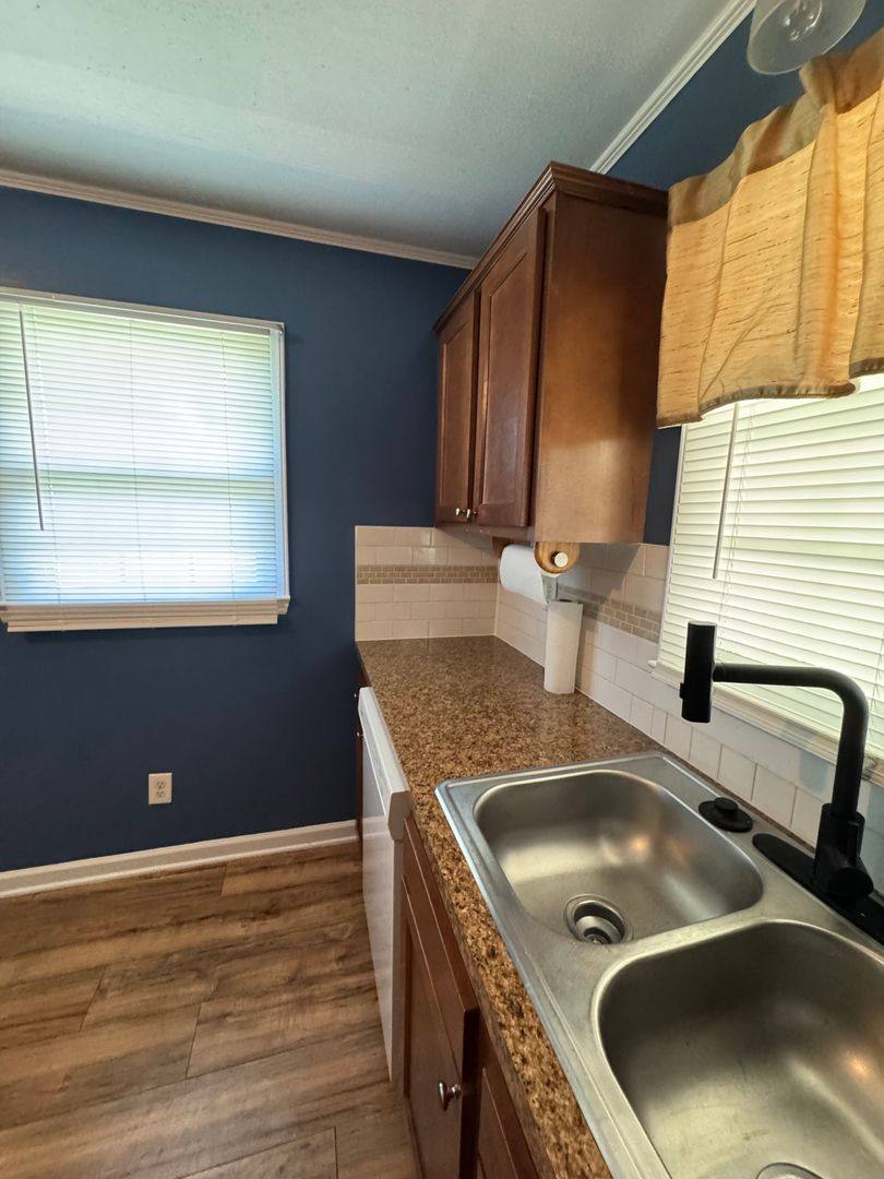 House for rent at 829 Montclair Circle NW, Lenoir, NC 28645