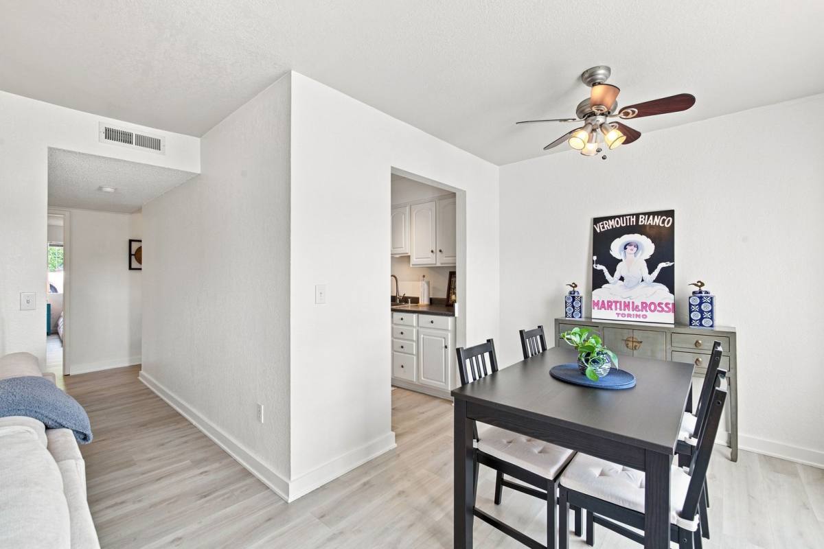 Condo for rent at 9926 NE 116th St, Kirkland, WA 98034