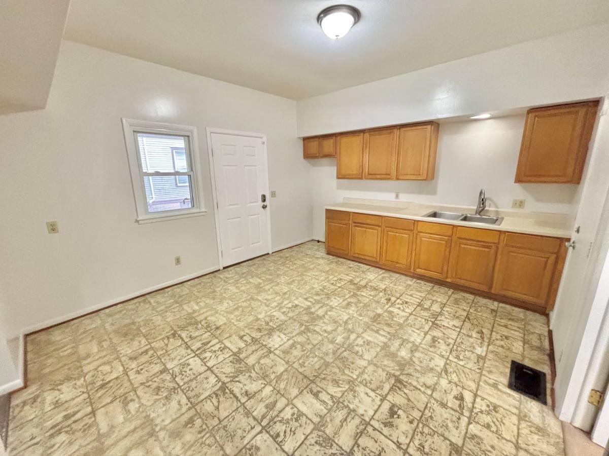 Apartment for rent at 74-78 Grand Ave, Rochester, NY 14609