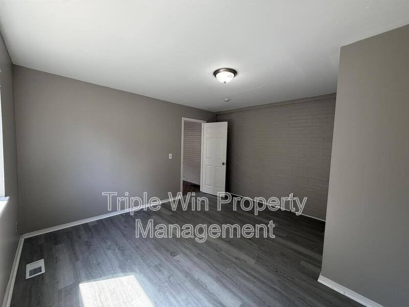 House for rent at 8126 Albin Ave, Saint Louis, MO 63114