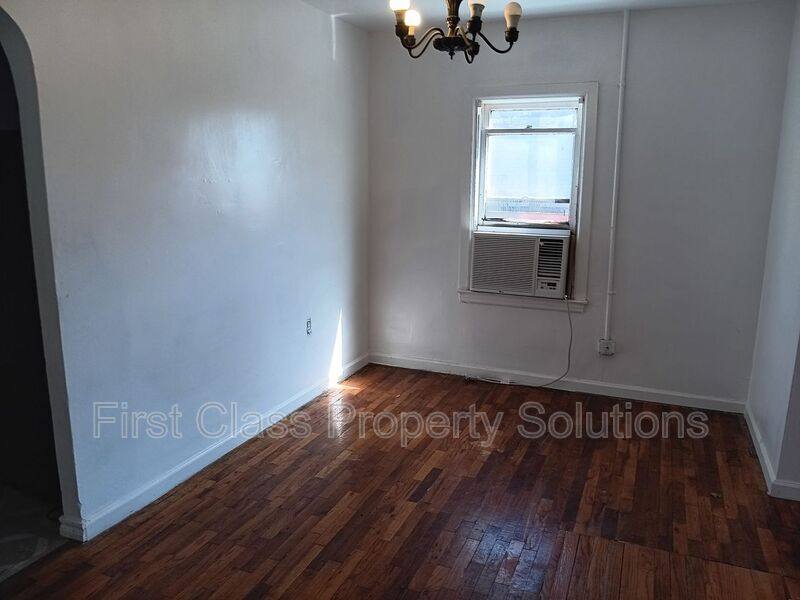 House for rent at 1701 NE 34th St, Oklahoma City, OK 73111