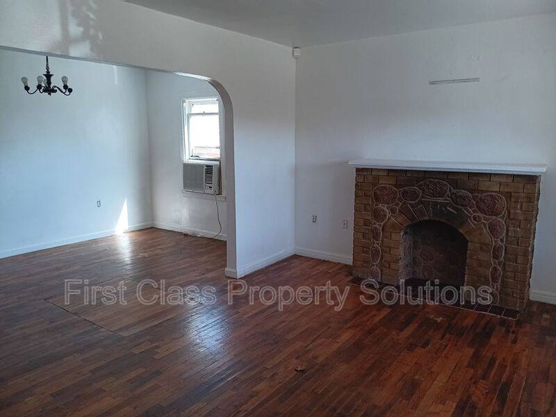 House for rent at 1701 NE 34th St, Oklahoma City, OK 73111