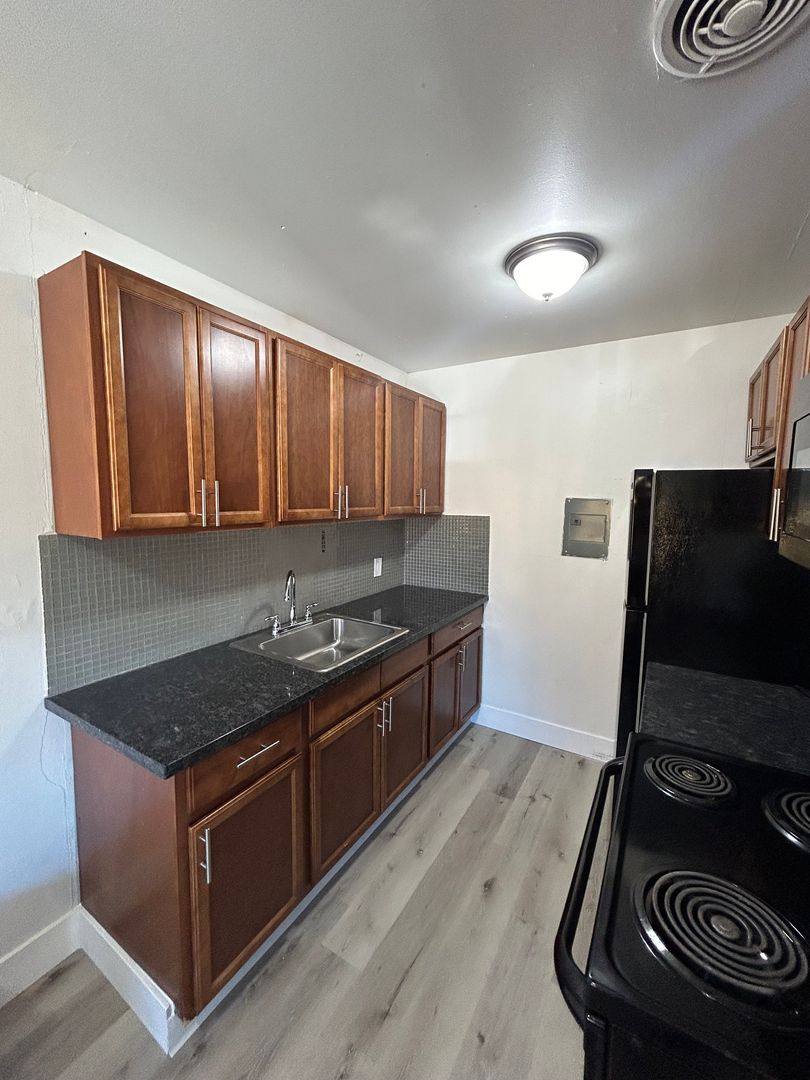 Apartment for rent at 5364 & 5372 Young St, Sacramento, CA 95824