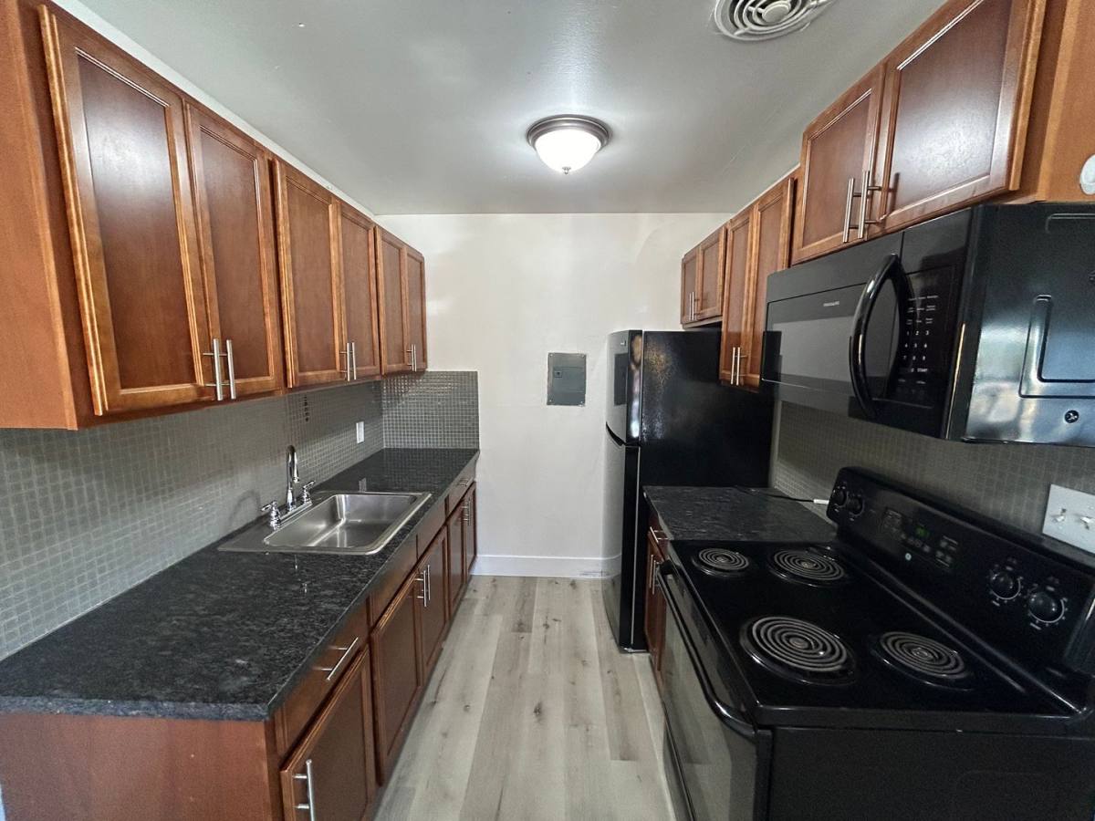 Apartment for rent at 5364 & 5372 Young St, Sacramento, CA 95824