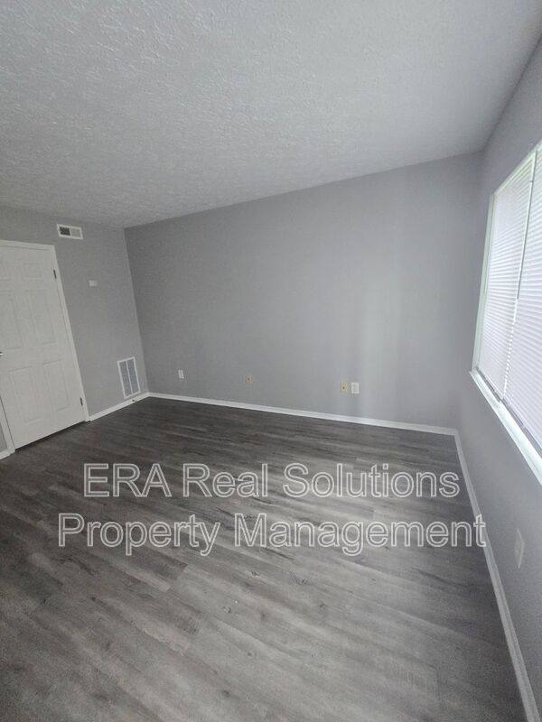 Apartment for rent at 2556 Sandbury Blvd, Columbus, OH 43235