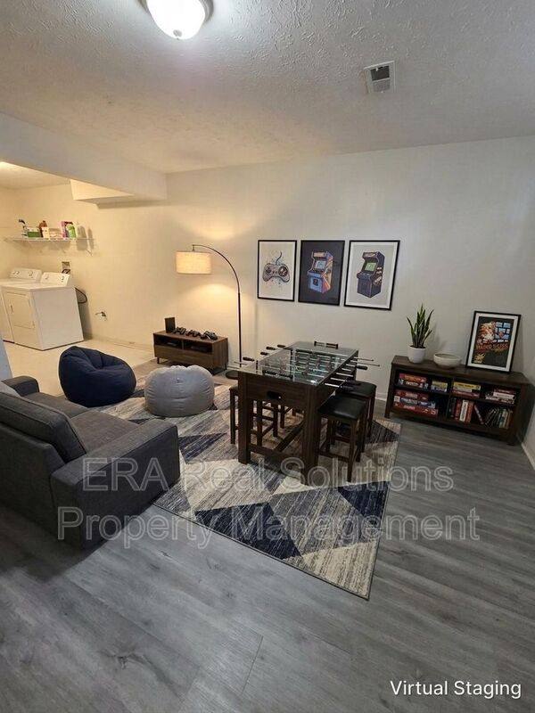 Apartment for rent at 2556 Sandbury Blvd, Columbus, OH 43235