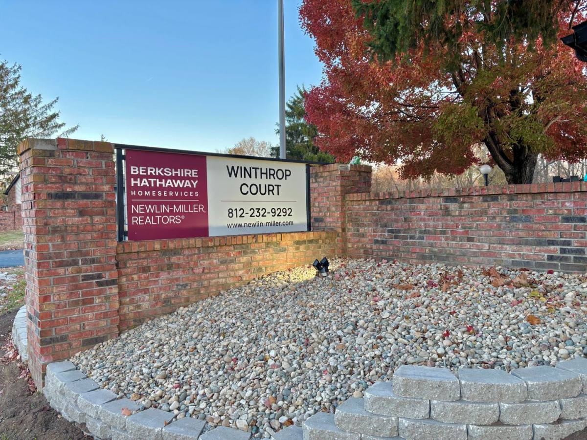 Apartment for rent at 5601 S Winthrop Court, Terre Haute, IN 47802