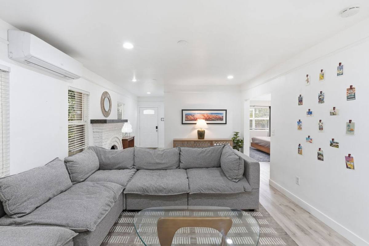 Apartment for rent at 4259-61 Maryland, San Diego, CA 92120