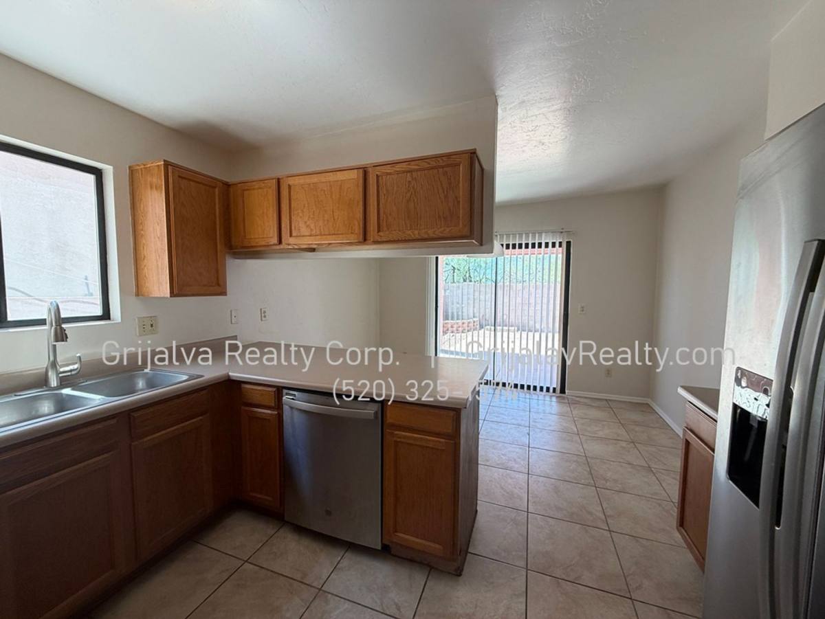 House for rent at 1634 E Calle Grandiosa, Tucson, AZ 85706